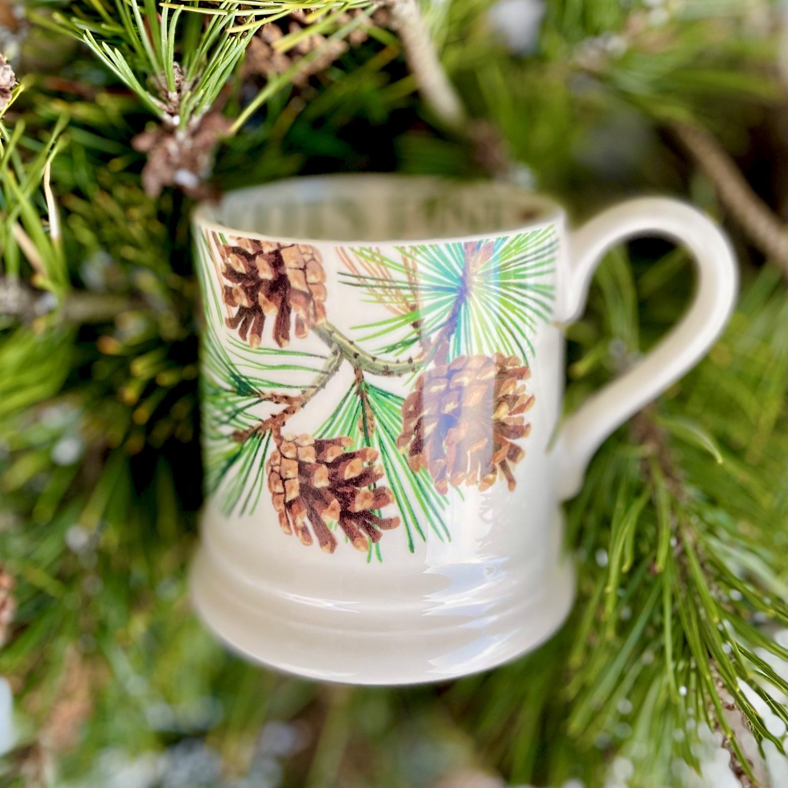 Mugg kopp Emma Bridgewater julklapp tall tallkottar julporslin julservis julbord