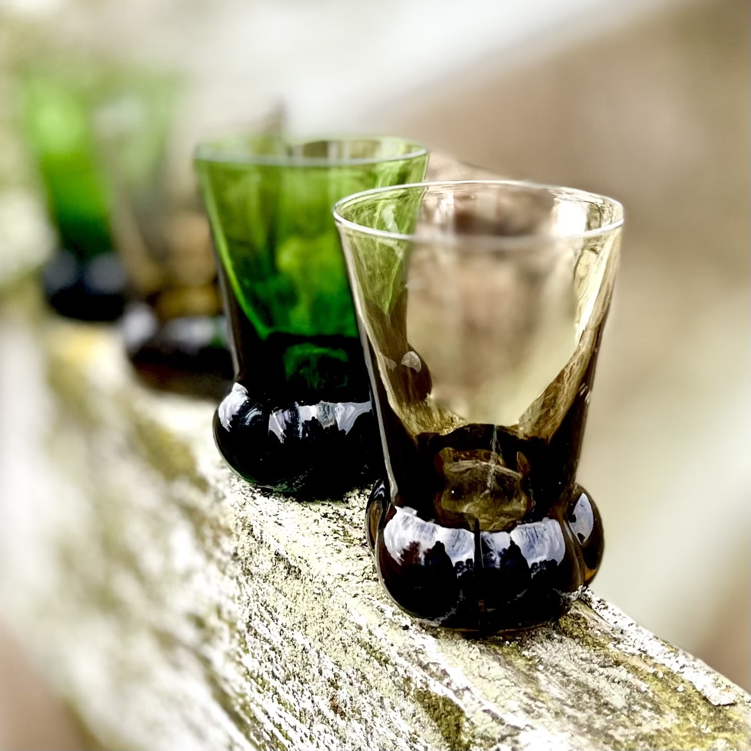 Snapsglas loppis begagnat återebruk second hand munblåsta glas